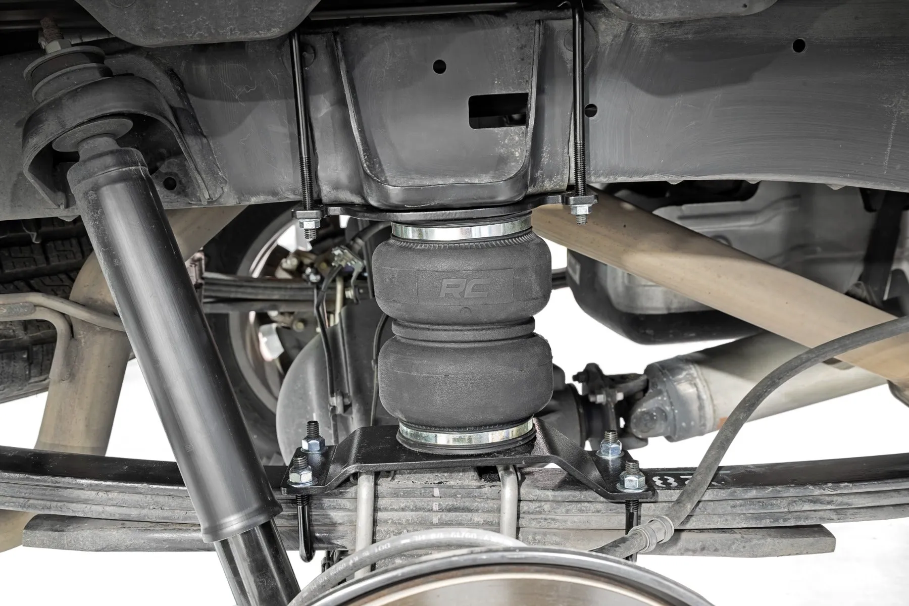 Air Spring Kit w/compressor | Wireless Controller | 0-6" Lifts | Toyota Tundra (07-21)