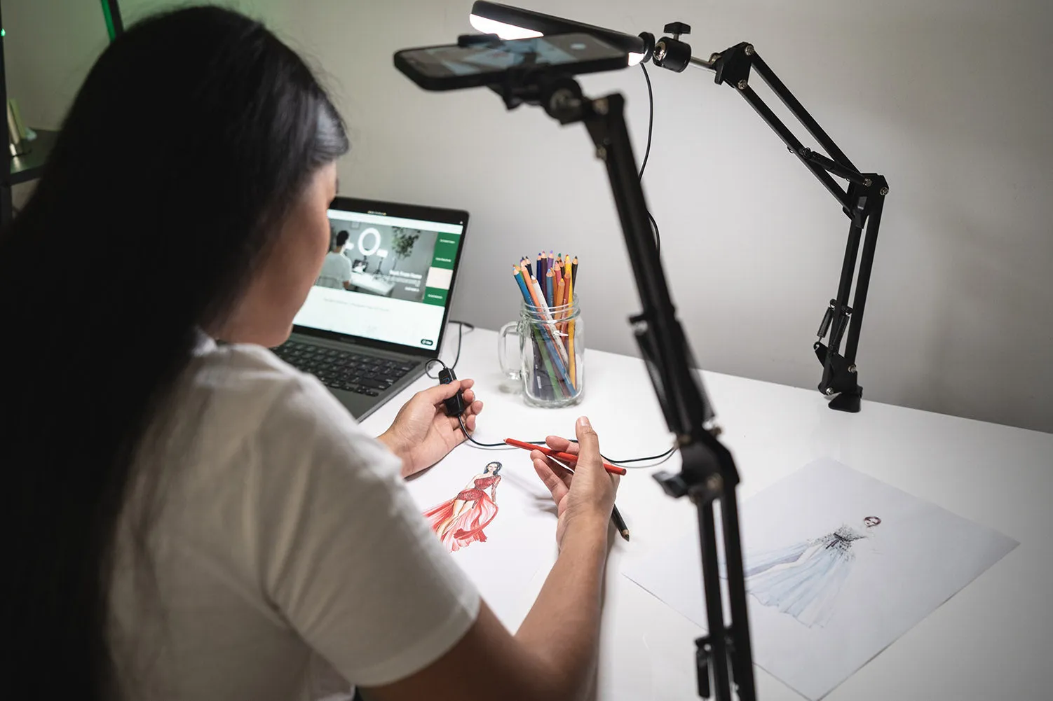 LED 6" Ring Light with Smartphone Holder Tabletop Lighting Kit - 'Inner Artist Plus II'