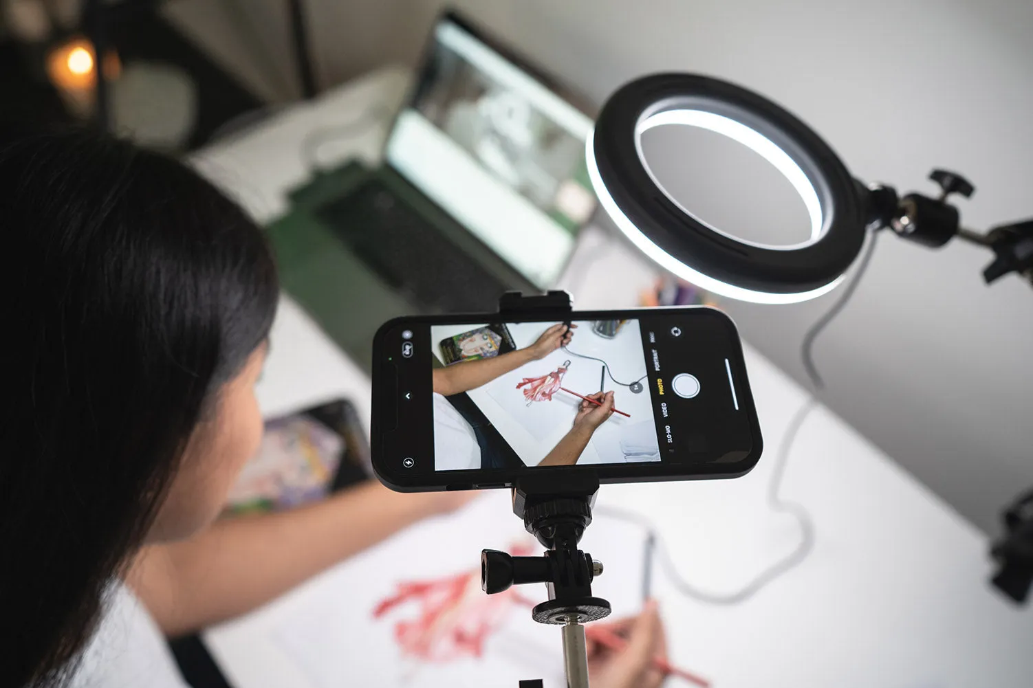 LED 6" Ring Light with Smartphone Holder Tabletop Lighting Kit - 'Inner Artist Plus II'