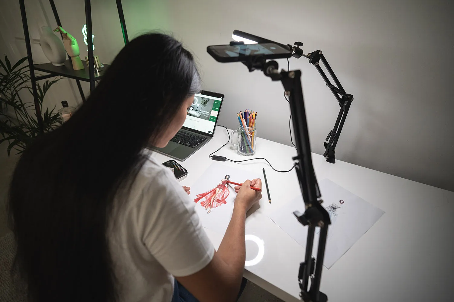 LED 6" Ring Light with Smartphone Holder Tabletop Lighting Kit - 'Inner Artist Plus II'