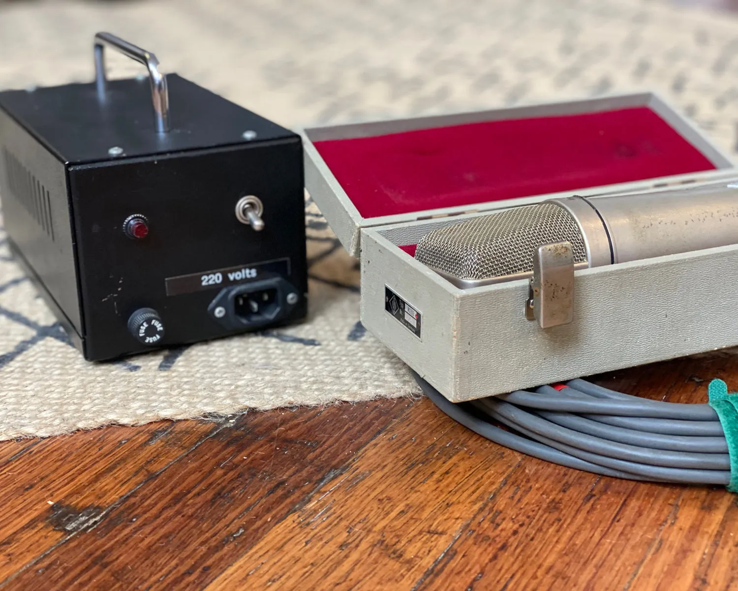 Neumann M 269 (U67) - Serviced by Wagner Microphones