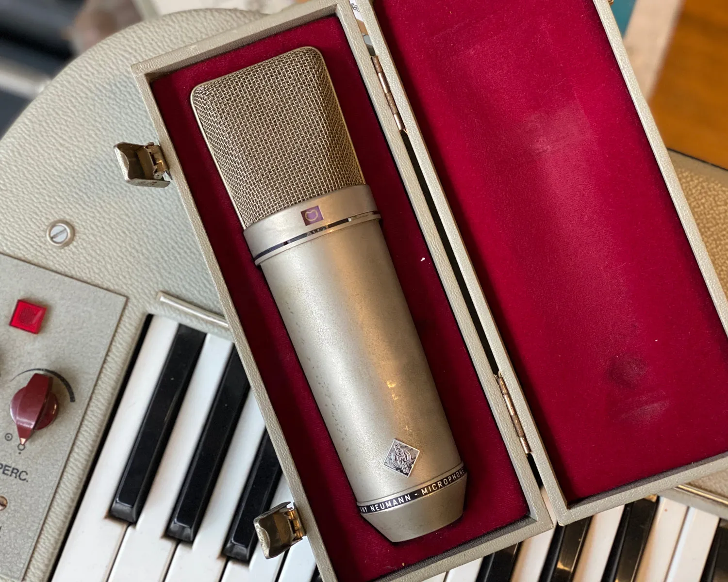 Neumann M 269 (U67) - Serviced by Wagner Microphones