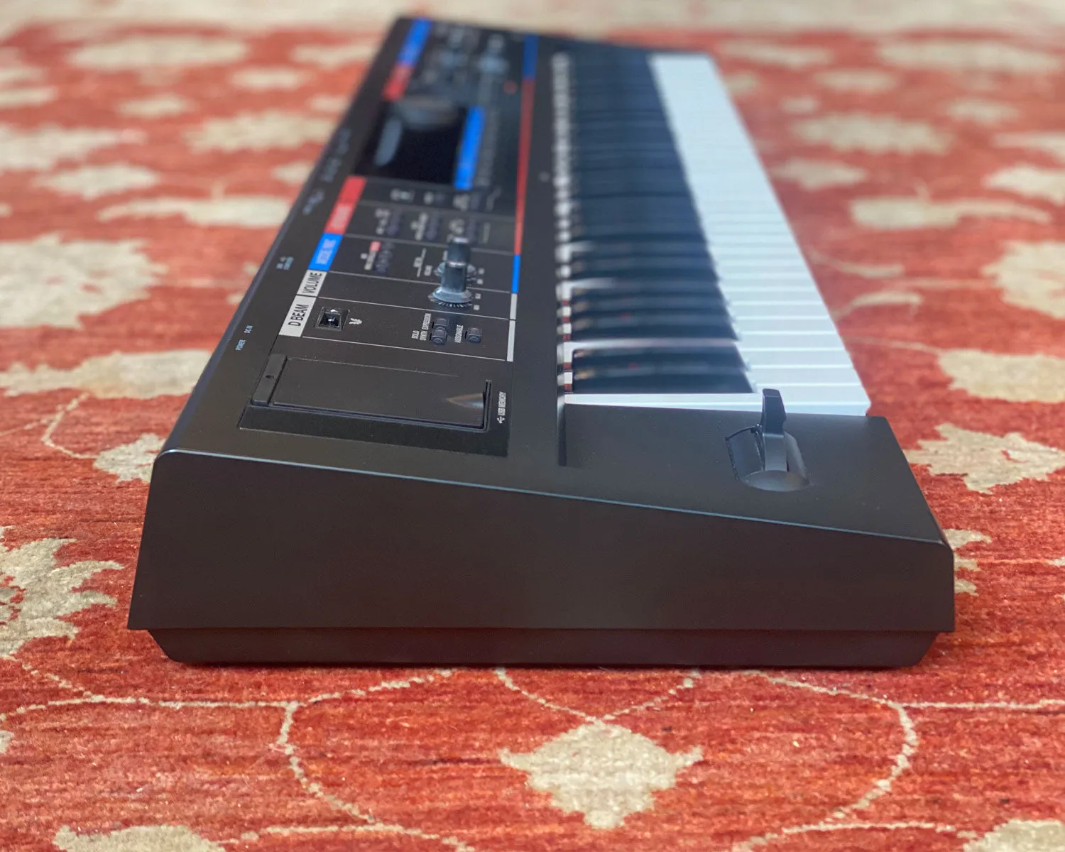 Roland Juno Di Mobile Synthesizer with Song Player