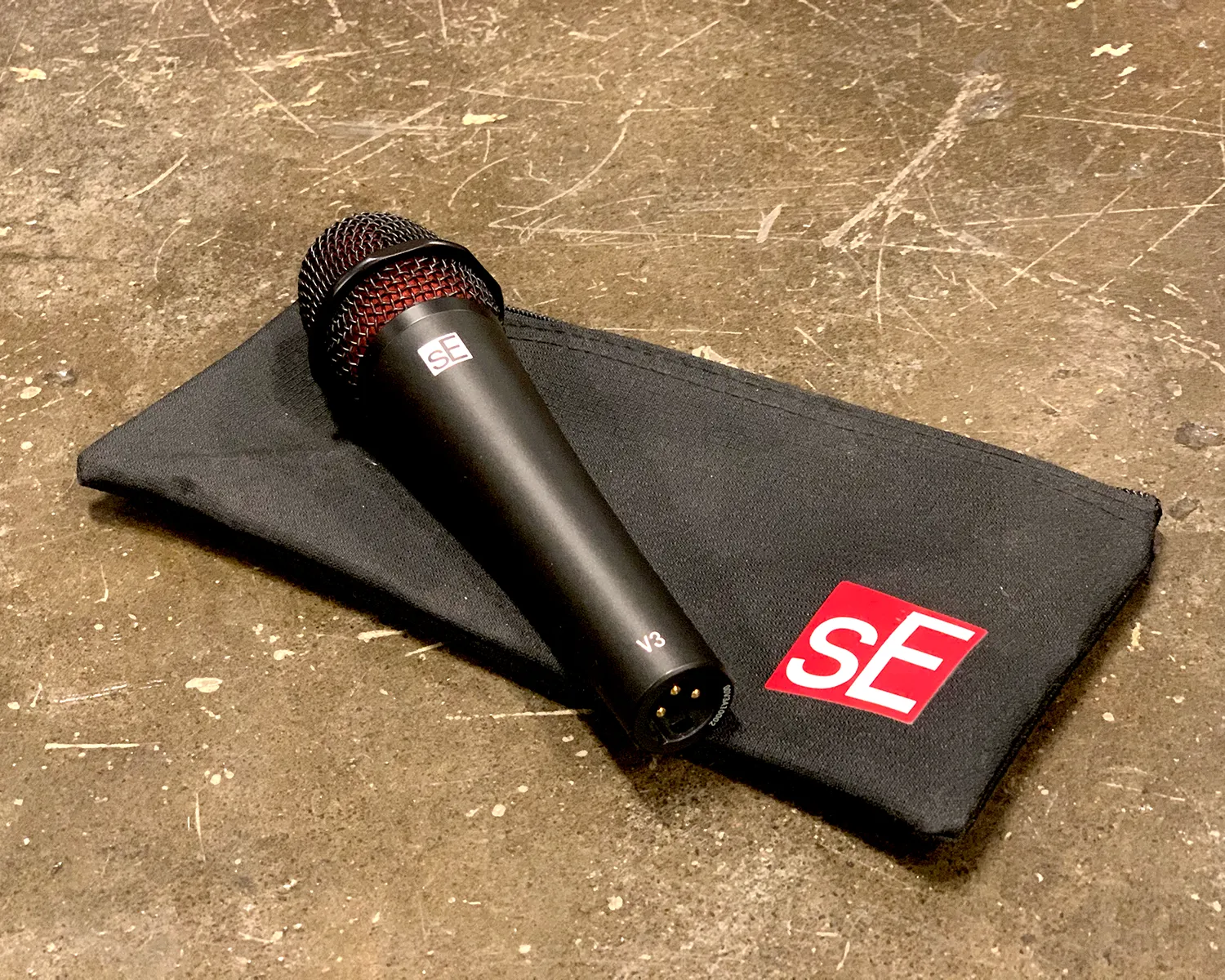 sE Electronics V3