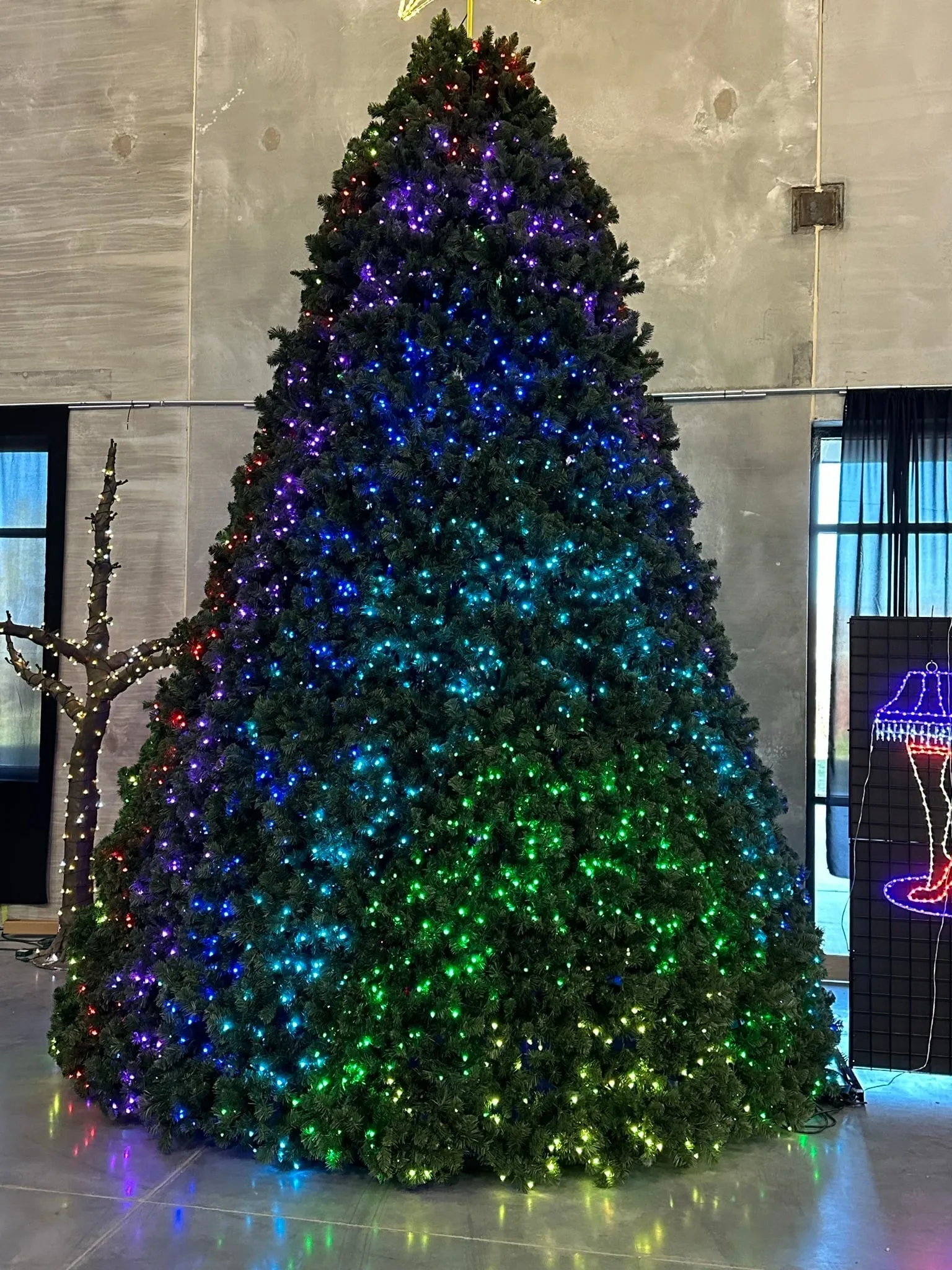 Tower Tree - RGB Color Changing