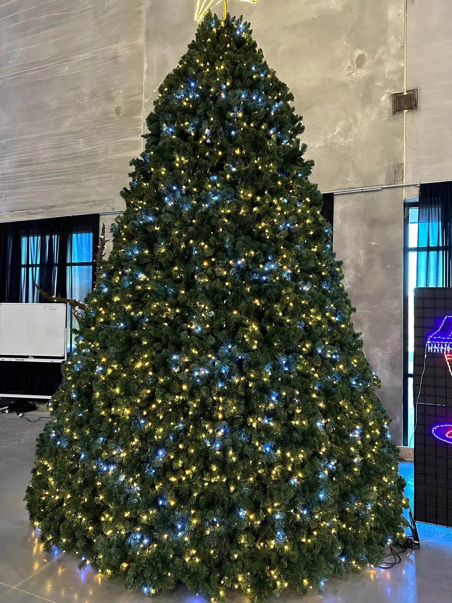 Tower Tree - RGB Color Changing