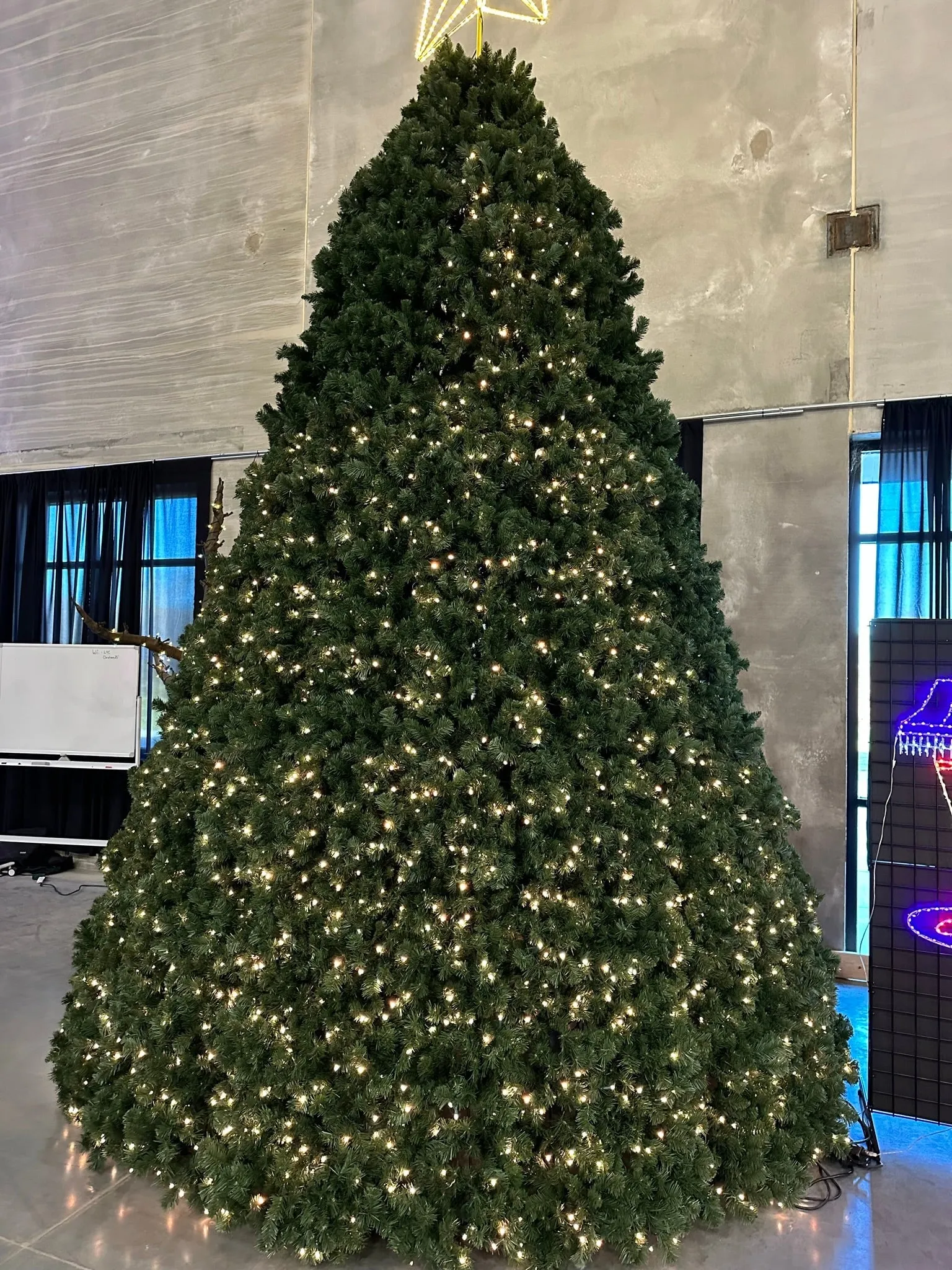 Tower Tree - RGB Color Changing