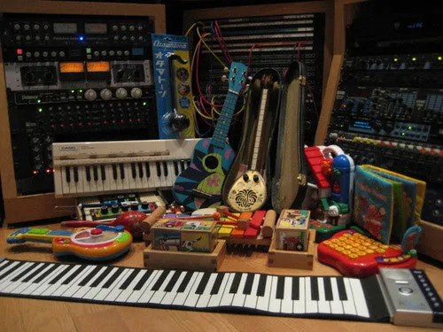 Toybox 2 | Noisemakers, Speaking Devices and Plastic Gizmos