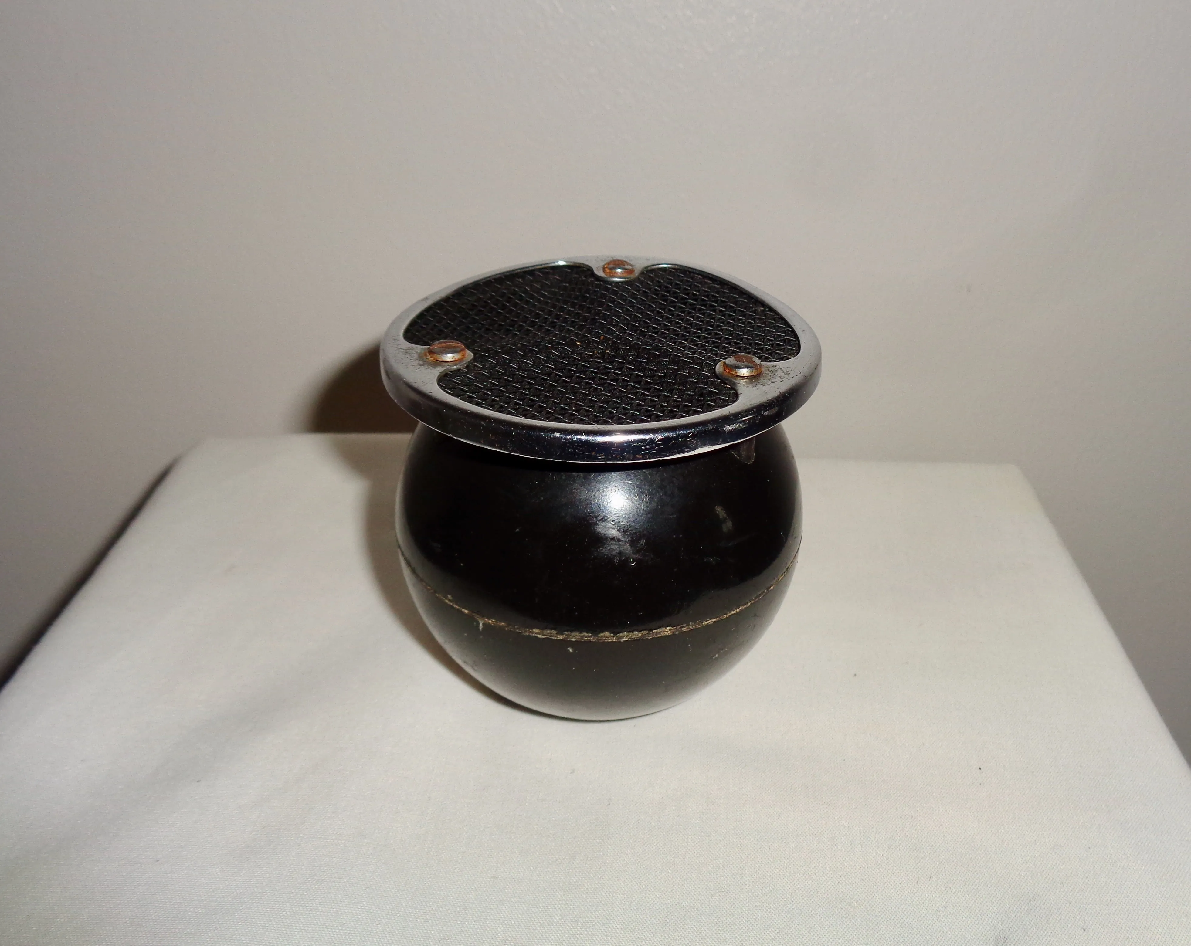 Western Electric 630A Omnidirectional Dynamic Apple and Biscuit Microphone
